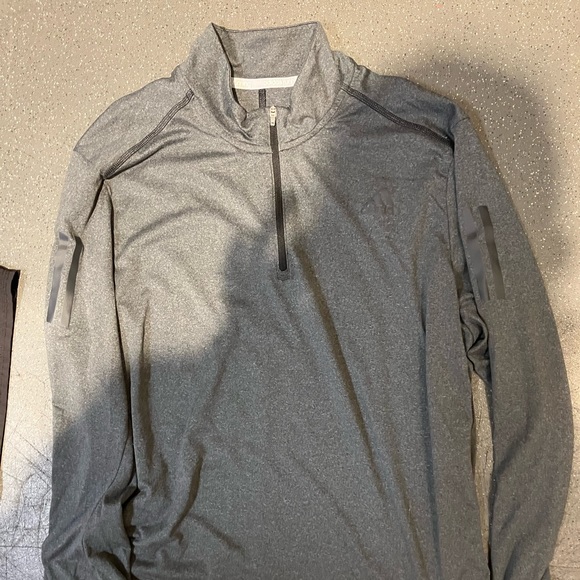 Adidas pullover - Picture 1 of 2